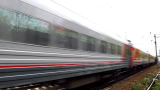 Электровоз ЭП2К-154 с составом фирм.поезда "Сев.Пальмира"