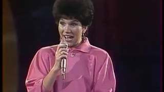 Наталья Нурмухамедова "Танец на воздушных шарах" (Песня года, 1986)