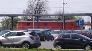 2 pociągi na stacji Łowicz Główny. 25.04.2019.