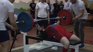 В спорткомплексе Олимп состоялся открытый чемпионат Курганской области по пауэрлифтингу.