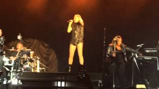 Jessie J - Domino (live Düsseldorf 15.02.2016)