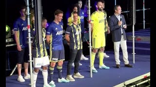 Fenerbahçe'nin yeni sezonda giyeceği formalar tanıtıldı