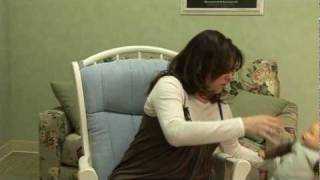 How to Breastfeed : Relieving Blocked Milk Ducts from Breastfeeding