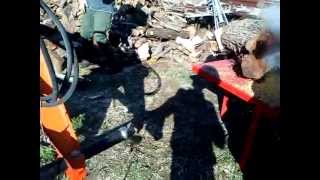 Explosion from ripping wood with cone - Έκρήξη από σχίσιμο ξύλου με κώνο
