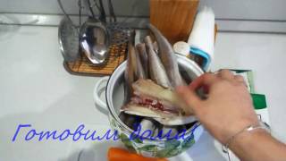 Рыба минтай в бульоне.
