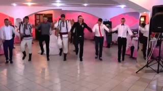 Народные танцы на свадьбе