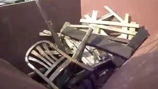 木くず（木質バイオマス）破砕　強力破砕機ライオンシュレッダー Wood Shredding:Scrap Wood