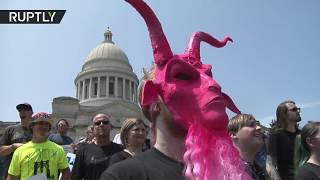RAW: Christians protest against Satanists' Baphomet statue in Little Rock