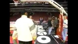 Ichiro Suzuki (Age 22) Meets Michael Jordan (Age 32) For The 1st Time - Rare Footage (1995)