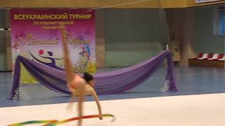 Тая Мосолова 2002, лента, тренер Наталья Еремина