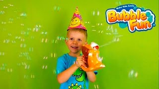 Весёлое видео с мыльными пузырями и малышом Даником   Bubble Fun for kids