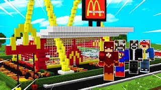 ¡NOS ESCONDEMOS EN McDONALD'S GIGANTE EN MINECRAFT! ? | MINECRAFT ESCONDITE