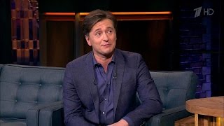 Вечерний Ургант. В гостях у Ивана - Сергей Безруков. (03.10.2016)