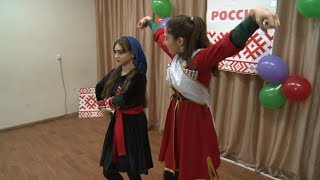 Волгоградские школьницы языком танца рассказали о Грузии
