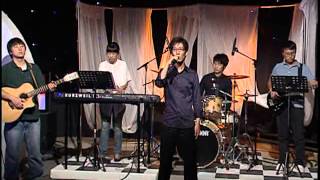 책을 삼킨 TV 01