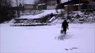 Зимняя рыбалка на Соку 28.11.2014 по тонкому льду. Самара. Ice fishing for perch.