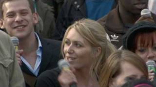 T-Mobile Sing-along Trafalgar Square (extended version)