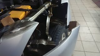 Как снять фару и поменять лампочку на Great Wall Hover Н5 не снимая бампер своими руками