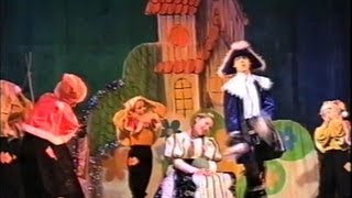 Таберик: танец-сценка "Белоснежка и 7 гномов" (НГ 2000-2001)