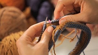 How to Knit Jogless Stripes in the Round | Circular Knitting