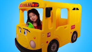 Emma and The School Bus a Fun Pretend Play Story