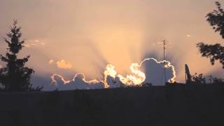 Красивый рассвет Солнца/Beautiful Sunrise