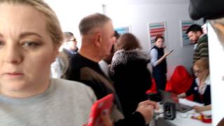 Навального облили зеленкой в Барнауле - эксклюзив