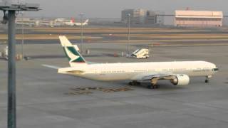 羽田空港国際線ﾀｰﾐﾅﾙ展望ﾃﾞｯｷから見た飛行機たち