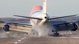 HARD Boeing 747 LANDING - TNT Boeing 747 hammering on the RUNWAY