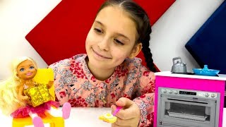 Леди Баг учит Челси гимнастике - Видео для девочек