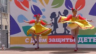 Танец Курочка