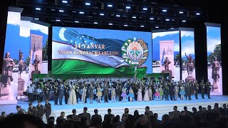 Танцы с саблями, песни под оркестр и опера в кителе: грандиозный концерт к Дню защитников Родины