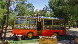 Hue Vietnam - Hippie Bus Cafe