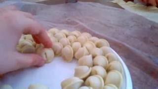 Как быстро лепить пельмени дома! Домашние пельмени