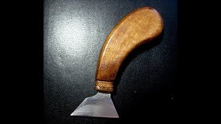 Как заточить резец топорик. Очень просто.