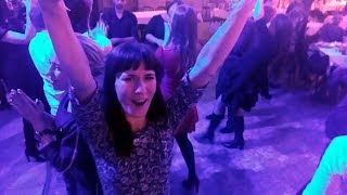 Вот так надо отрываться на встрече выпускников!