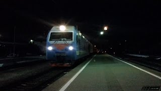 ЭП1М-562 с поездом Пермь - Новороссийск