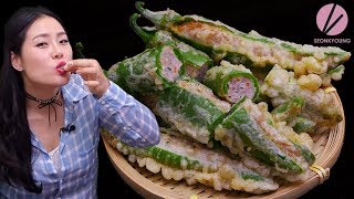 Korean Stuffed Peppers | Korean Street Food Gochu Twigim! ?