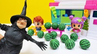 Spielspaß mit Pinypon - Ein Zauber für Halloween - Video für Kinder