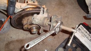 VW rear brake caliper tool