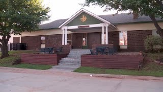 Woman accused of stealing from frat house, pooping on floor