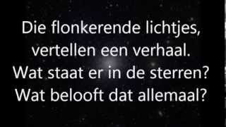 Op weg naar het licht (sterren in de nacht) met tekst