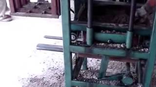 Máquina manual semi automática para blocos Qualymaquina