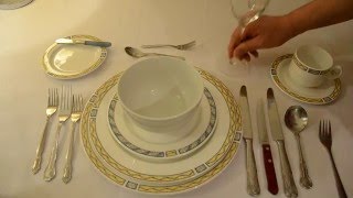طريقة ترتيب مائدة الطعام