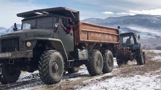 Трактор Беларусь против УРАЛ | 4x4 vs 6x6