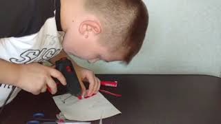 Как сделать веб-шутер человека-паука/How to make web shooter spider-man