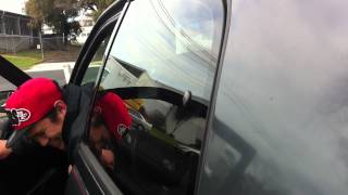 Joe's DD-Z15 + M4a Amp Flexing Nissan Pulsar Hatch