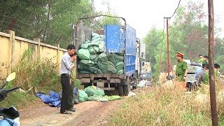 Bắt 7 xe tải đổ trộm chất thải công nghiệp ra môi trường ở Đồng Nai