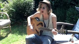 Floris - Her Sweet Lies