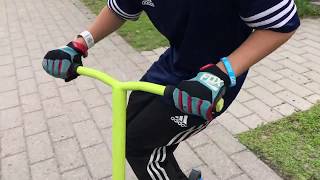 Scooter tricks
